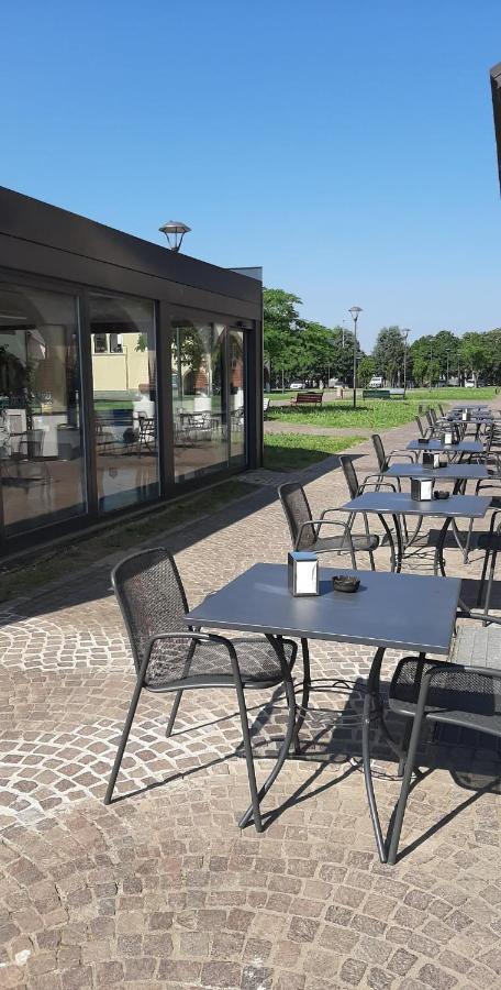 كاسيريلي Central Park المظهر الخارجي الصورة